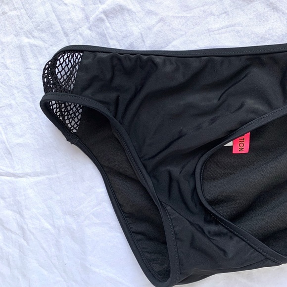 Bikini Nation Black Bikini Bottoms XS NWT - Picture 5 of 6